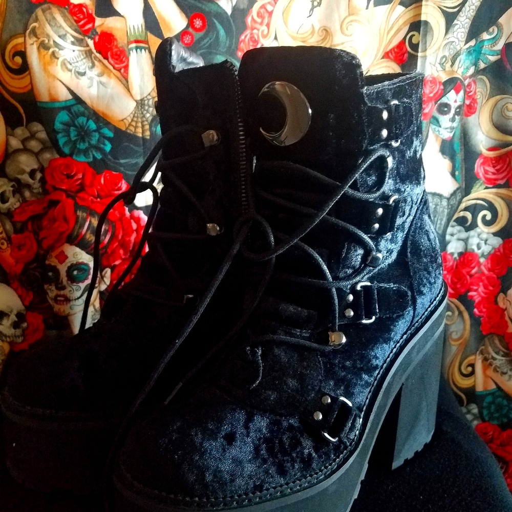 KILLSTAR BROOM RIDER BOOTS sz 8